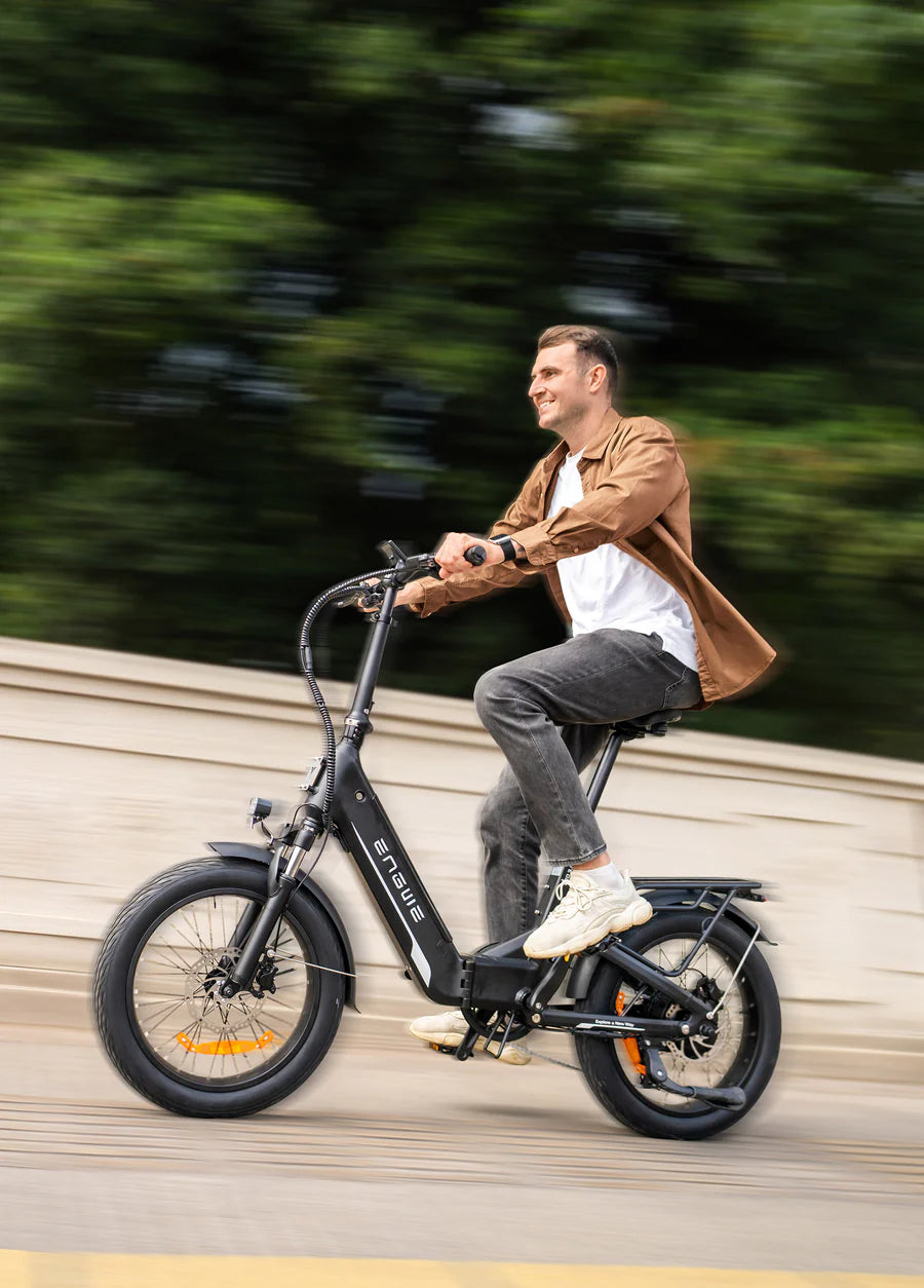 L20 3.0 Boost Compact and comfort with 3.0' tires — Perfect for daily city rides.